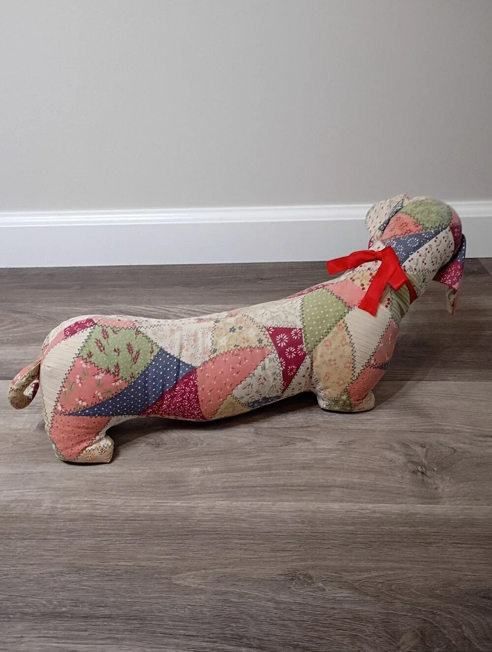 Vintage Multicolor Floral Patchwork Granny Quilt Weiner‎ Dog Plush Decorative
